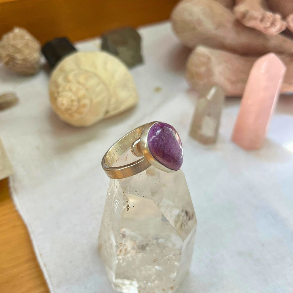 Anillo Durga · Purpurita