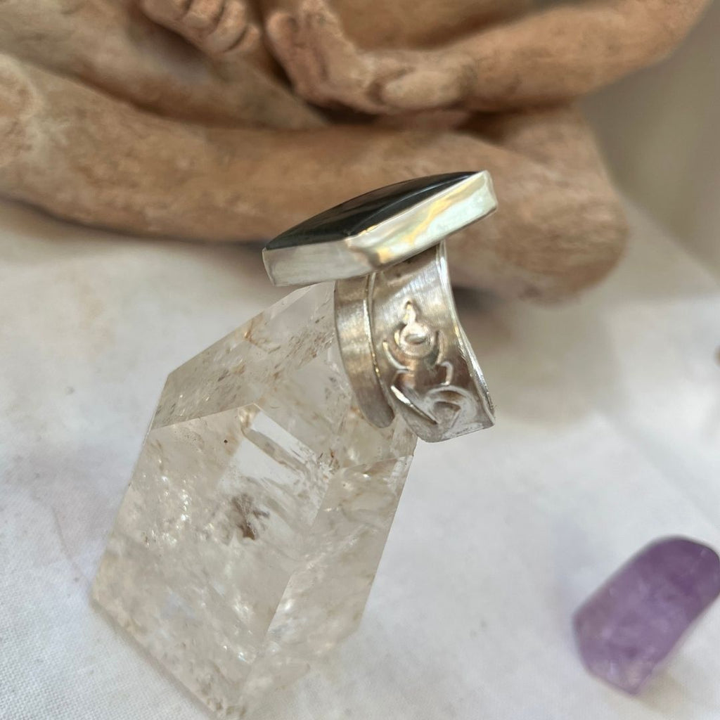 Anillo Tara de labradorita
