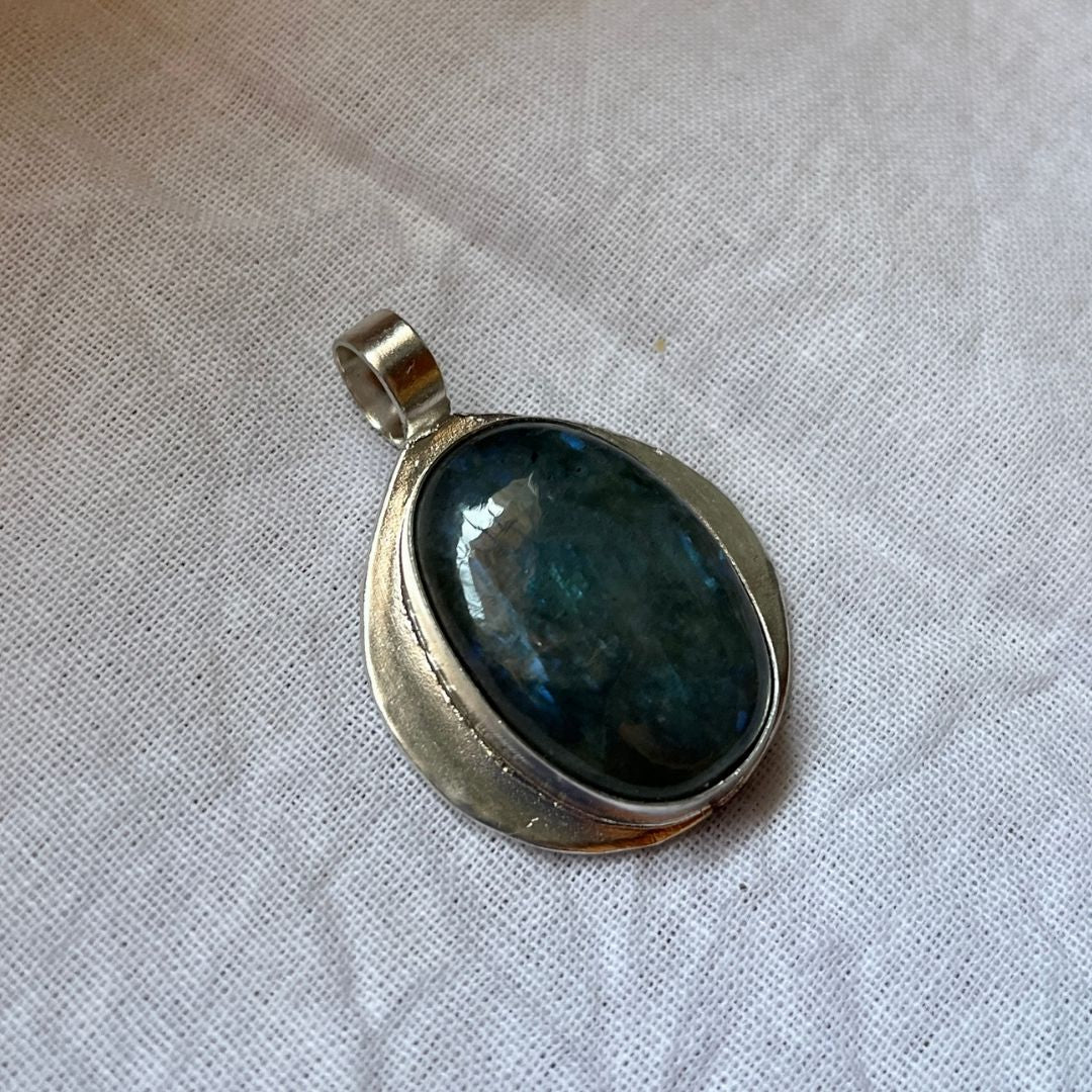 Colgante Tara · Labradorita Azul