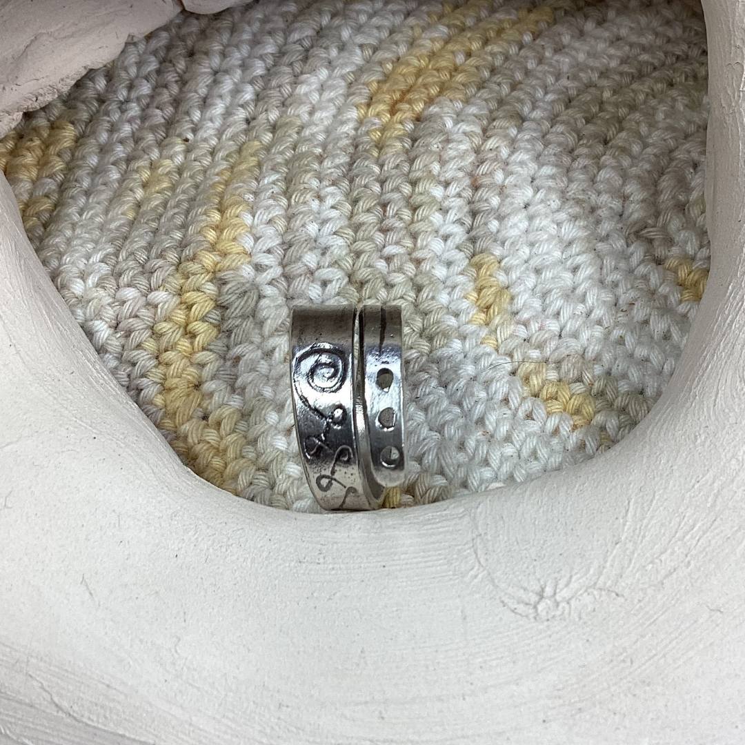 Anillo UNALOME