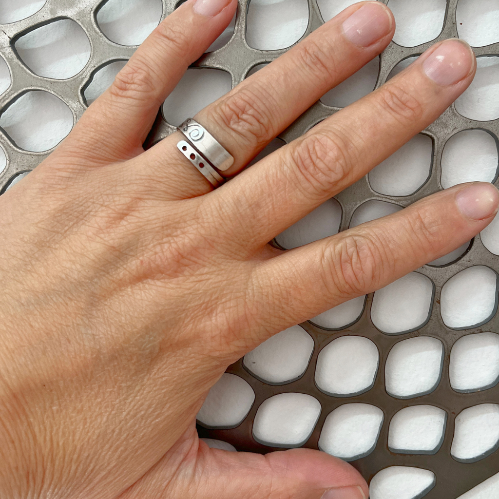 Anillo UNALOME